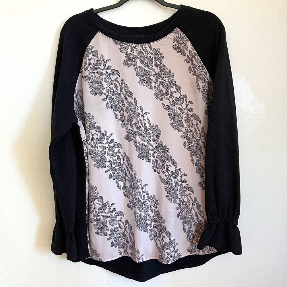 Lane Bryant Floral Sweatshirt w/pleated back & cinched bell sleeves - size 14/16